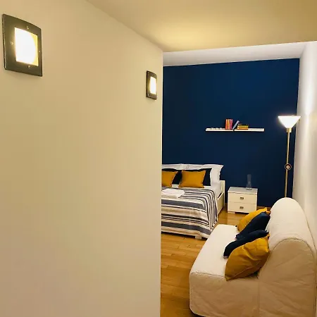 Chiara 34 - M4 Metro Blu Milano